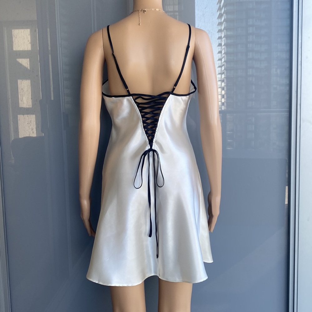 La Vie En Rose  Cream Slip Dress - Picture 3 of 10